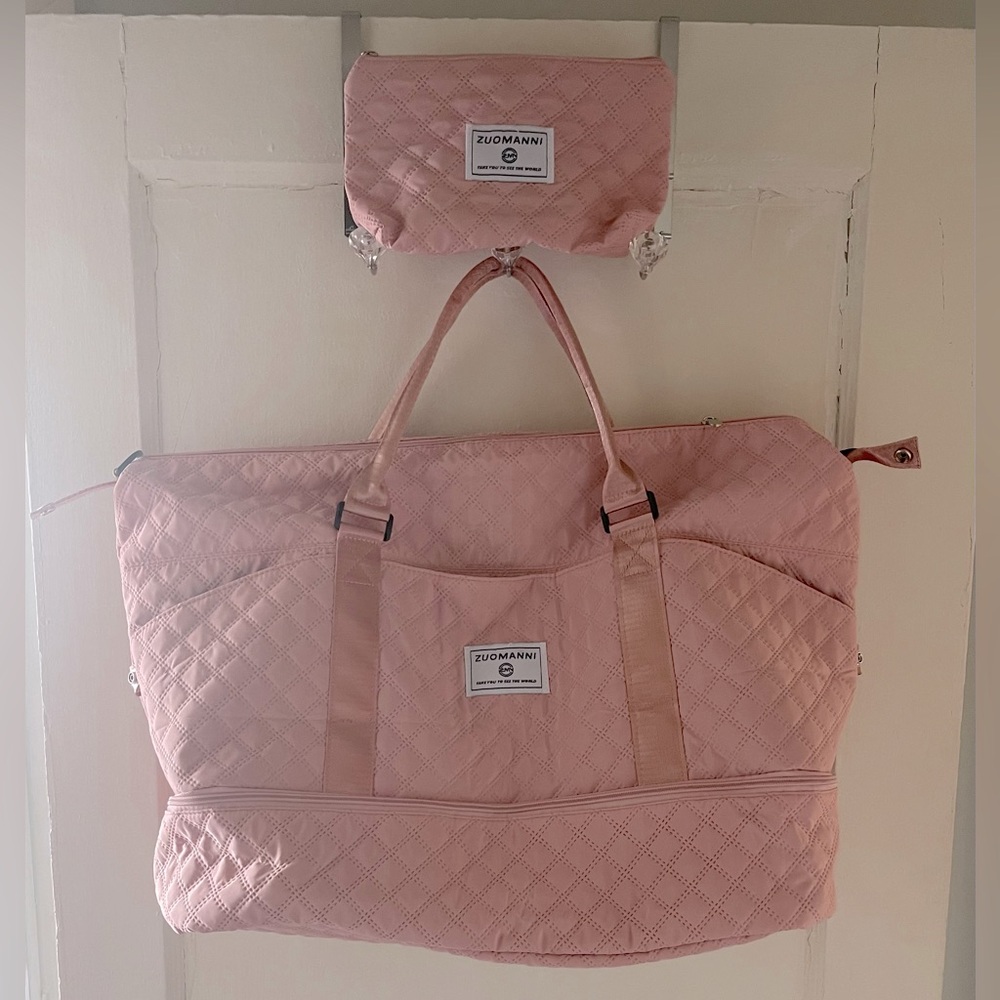 Quilted Travel Bag : Pink with Handles, Shoulder Strap, and makeup bag NWT